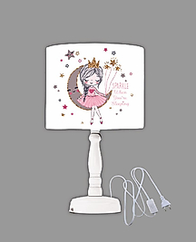 Minibabyrooms Ayda Oturan Kız Desenli Ahşap Oyma Ayak Abajur